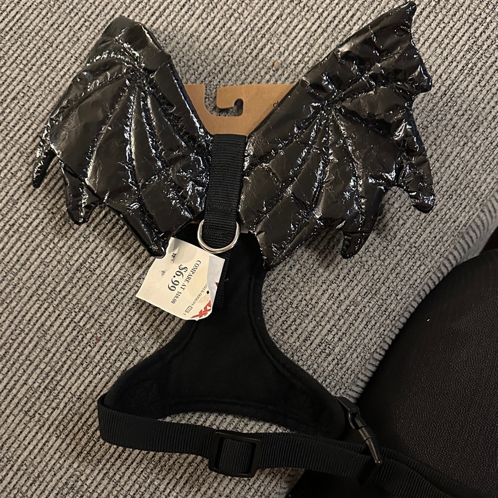 Size MEDIUM bat 🦇 dog harness